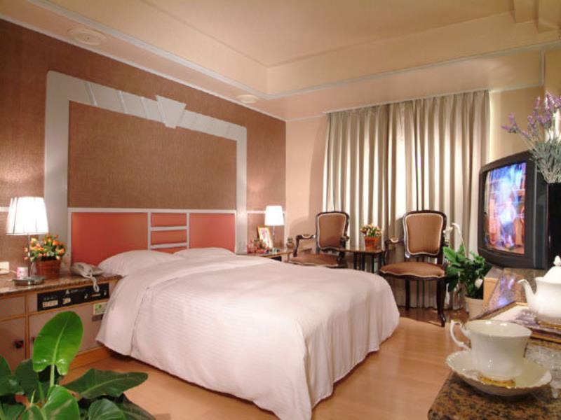 Katherine Plaza Hotel Kaohsiung Exterior foto