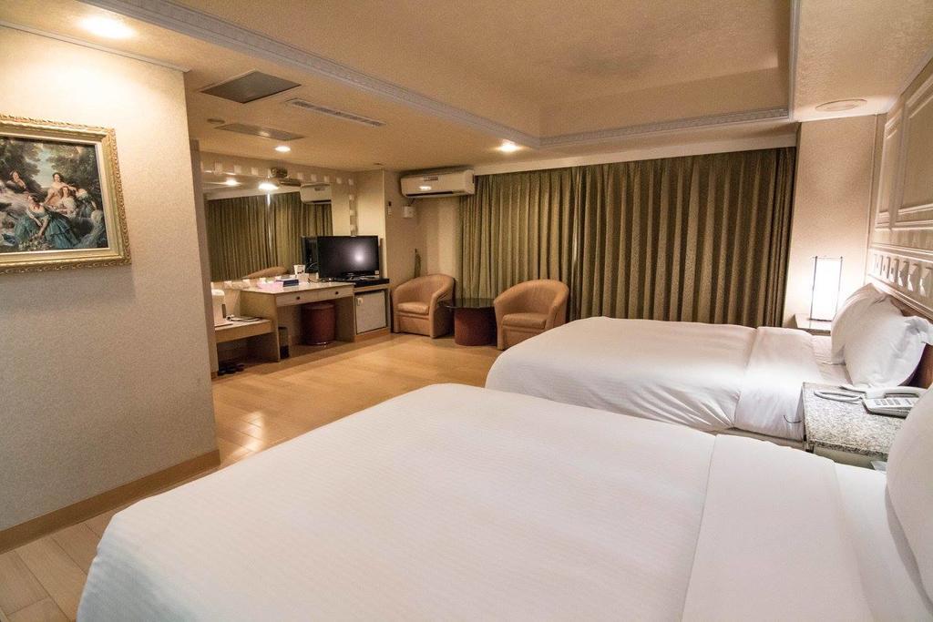 Katherine Plaza Hotel Kaohsiung Exterior foto
